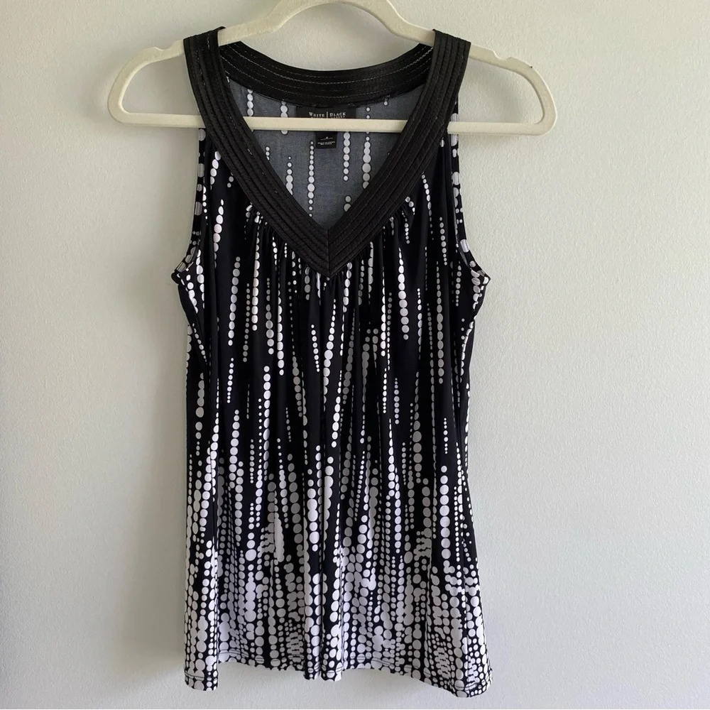 WHITE House Black Market Black and White Polka Dot V-Neck Tank Top Size S